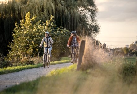 Radfahren im indeland, © Dennis Stratmann | Grünmetropole e.V. Radfahren im indeland, © Dennis Stratmann | Grünmetropole e.V.