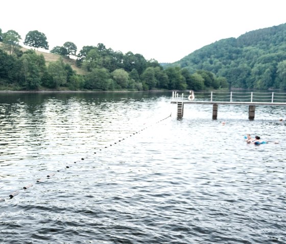 View of the water at the Einruhr natural adventure pool, © Eifel Tourismus GmbH, D. Ketz View of the water at the Einruhr natural adventure pool, © Eifel Tourismus GmbH, D. Ketz