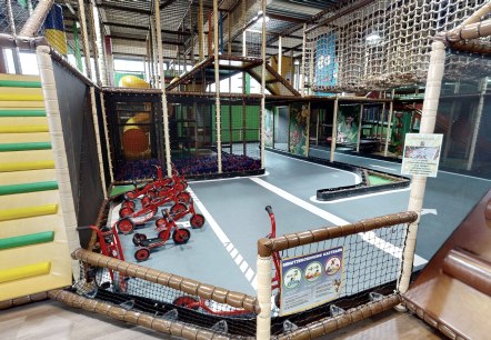 Playarena Düren Fahrzeuge, © Playarena Düren GmbH Playarena Düren Fahrzeuge, © Playarena Düren GmbH