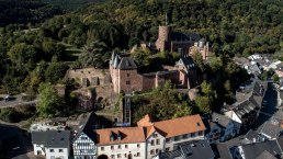 Burg Hengebach in Heimbach, © Tourismus NRW e.V. Burg Hengebach in Heimbach, © Tourismus NRW e.V.