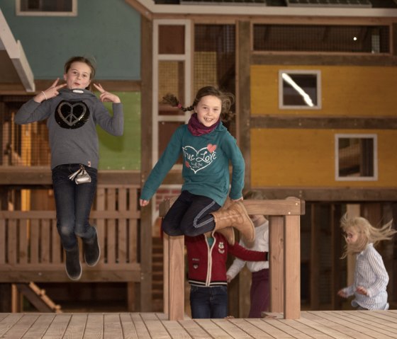 Kinder spielen im Indoor-Bereich, © Bubenheimer Spieleland Kinder spielen im Indoor-Bereich, © Bubenheimer Spieleland
