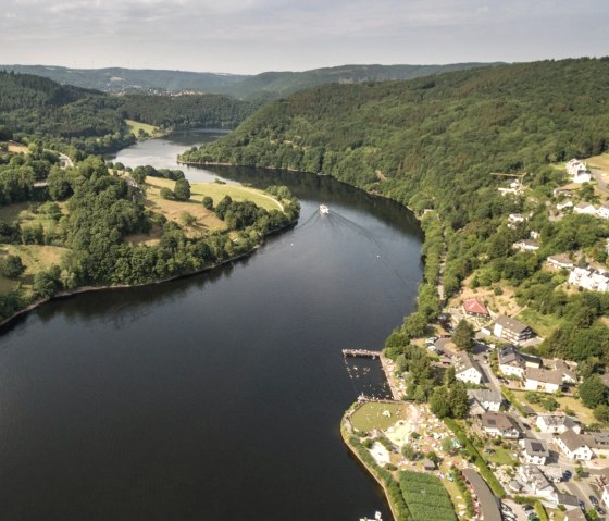 Radtour RurUfer-Radweg: Blick auf Einruhr und Obersee, © Eifel Tourismus GmbH/D. Ketz Radtour RurUfer-Radweg: Blick auf Einruhr und Obersee, © Eifel Tourismus GmbH/D. Ketz