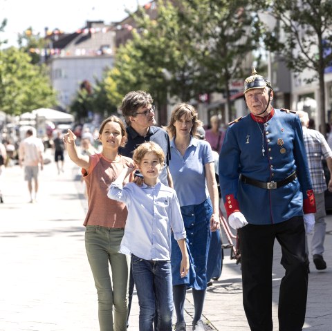 Mit Schutzmann Wölk unterwegs, © Eifel Tourismus GmbH, Tobias Vollmer Mit Schutzmann Wölk unterwegs, © Eifel Tourismus GmbH, Tobias Vollmer