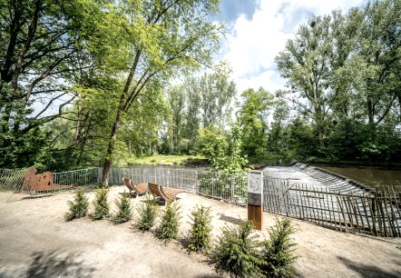 Rast- & Erlebnisort am Rurwehr bei Linnich, © Dennis Stratmann | Grünmetropole e.V. Rast- & Erlebnisort am Rurwehr bei Linnich, © Dennis Stratmann | Grünmetropole e.V.