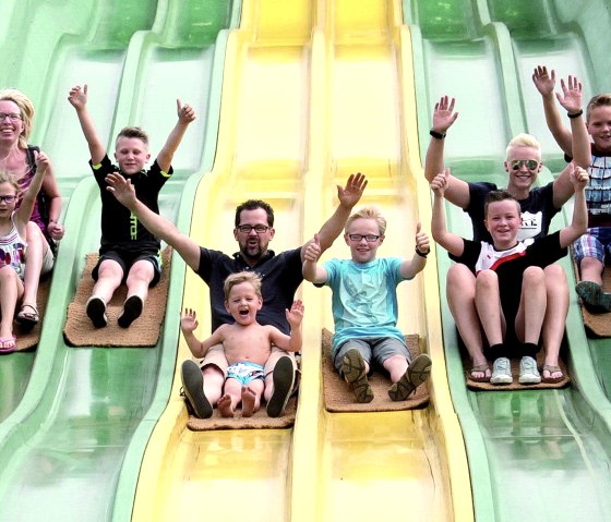 Lust auf ein Rennen auf der Teppichrutsche?, © Bubenheimer Spieleland Lust auf ein Rennen auf der Teppichrutsche?, © Bubenheimer Spieleland