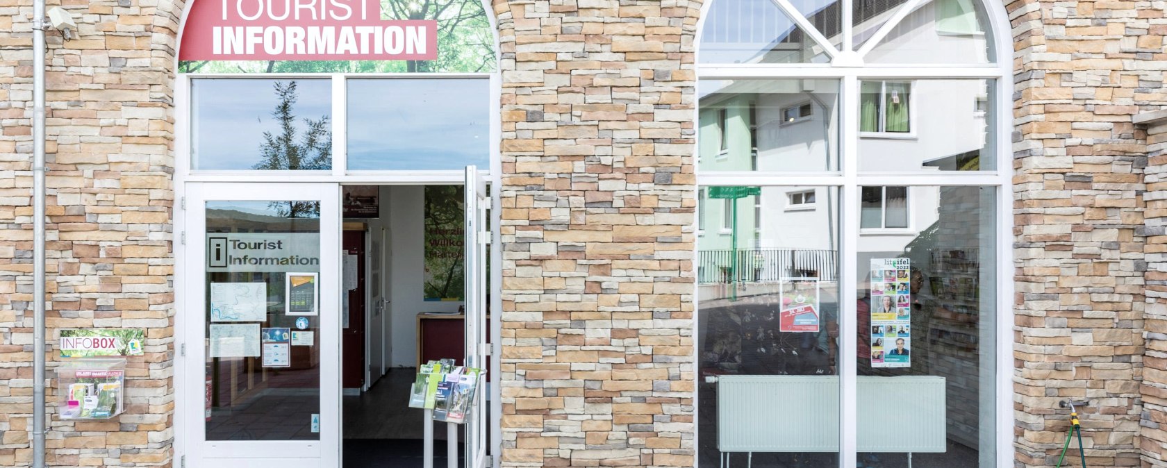 Tourist Information im Resort Eifeler Tor, © Eifel Tourismus GmbH, AR - shapefruit AG Tourist Information im Resort Eifeler Tor, © Eifel Tourismus GmbH, AR - shapefruit AG