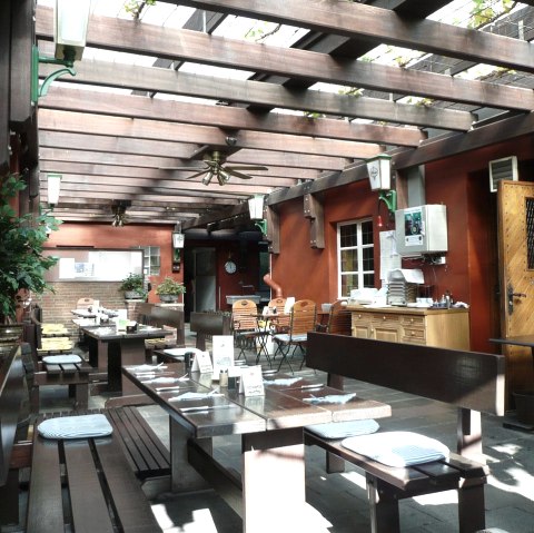 Terrasse des Eifeler Hofs, © Restaurant Eifeler Hof Terrasse des Eifeler Hofs, © Restaurant Eifeler Hof