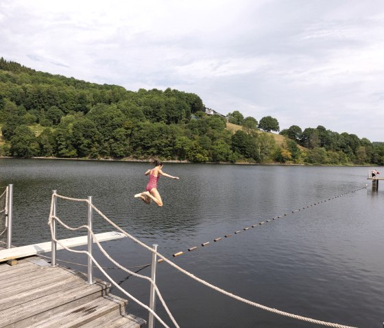 Einruhr natural adventure pool - swimming in the Obersee, © Eifel Tourismus GmbH, Tobias Vollmer Einruhr natural adventure pool - swimming in the Obersee, © Eifel Tourismus GmbH, Tobias Vollmer