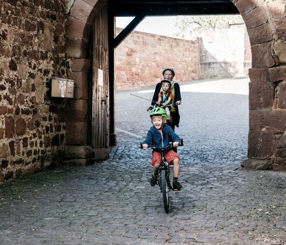 Burg Nideggen, © Paul Meixner | www.die-wasserburgen-route.de Burg Nideggen, © Paul Meixner | www.die-wasserburgen-route.de