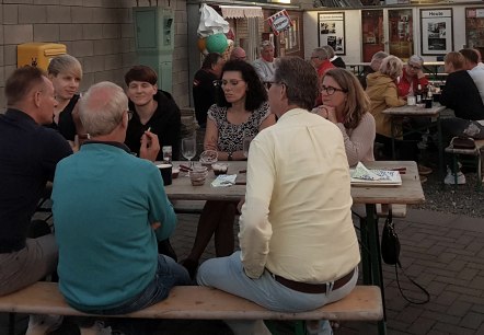 Biergarten abends, © Jaeger & Dörr Gbr Biergarten abends, © Jaeger & Dörr Gbr