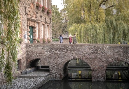 Wasserburg Niederzier, © Dennis Stratmann | Kreis Düren Wasserburg Niederzier, © Dennis Stratmann | Kreis Düren