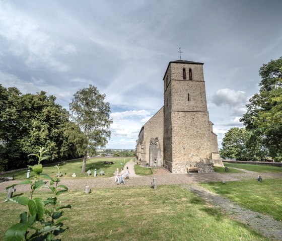 Alte Kirche auf dem Rymelsberg bei Langerwehe, © Dennis Stratmann | Kreis Düren Alte Kirche auf dem Rymelsberg bei Langerwehe, © Dennis Stratmann | Kreis Düren
