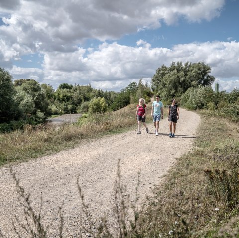 Along the renaturalized Inde, © Dennis Stratmann | Kreis Düren Along the renaturalized Inde, © Dennis Stratmann | Kreis Düren