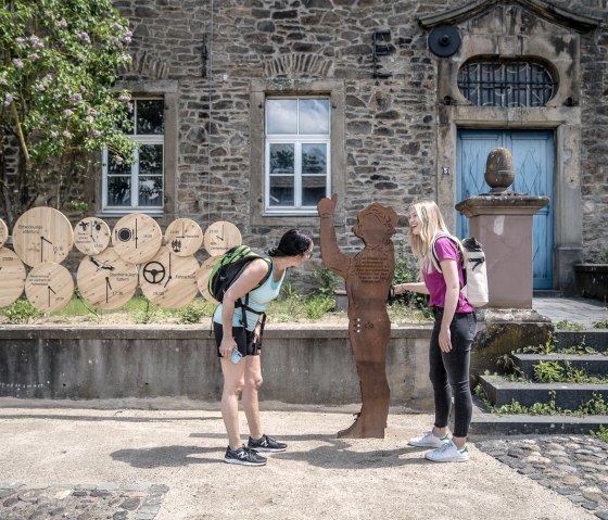 Unterwegs auf dem RurUfer-Radweg im Kreis Düren, © Kreis Düren-Dennis Stratmann Unterwegs auf dem RurUfer-Radweg im Kreis Düren, © Kreis Düren-Dennis Stratmann