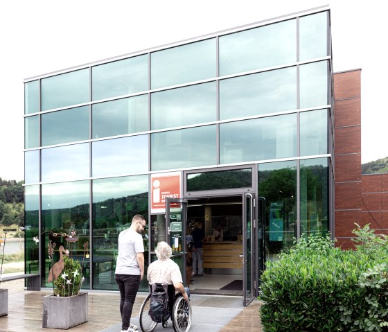 barrierefreier Eingang, © Fotoagentur Wolf, freiheitswerke barrierefreier Eingang, © Fotoagentur Wolf, freiheitswerke