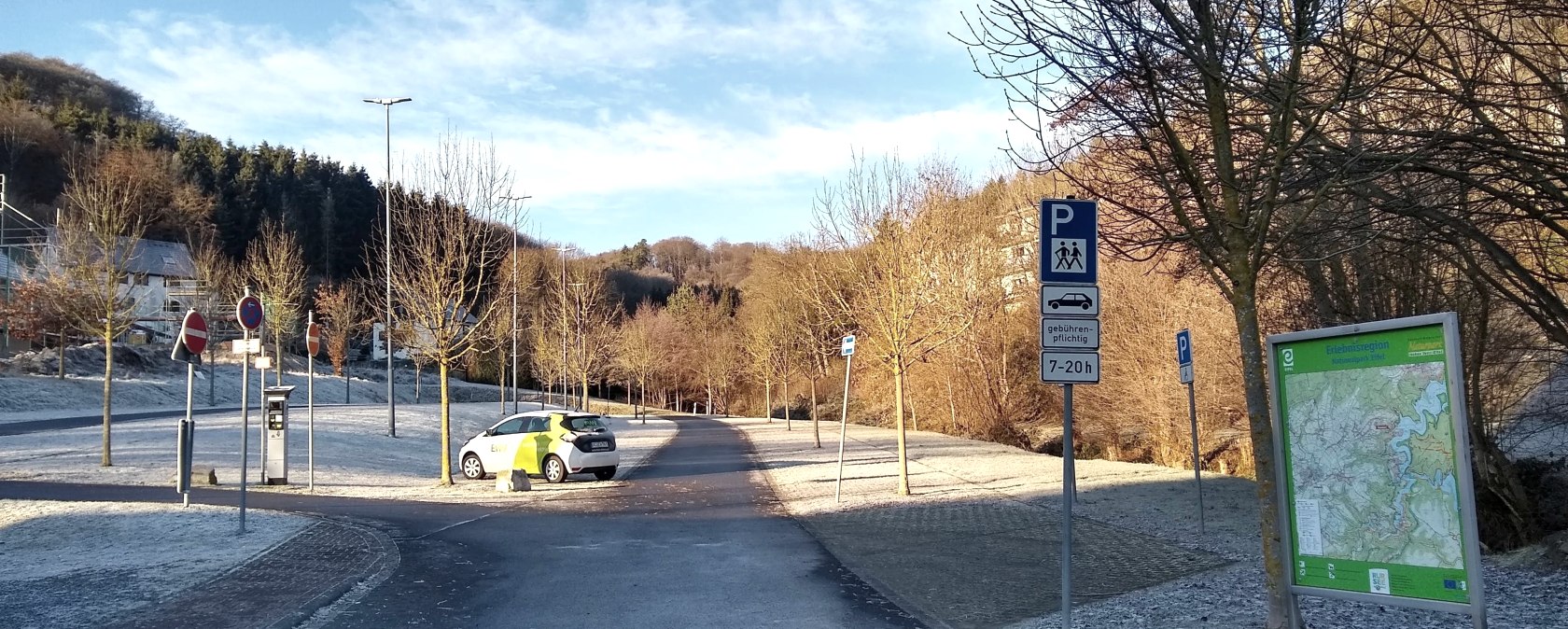 Wanderparkplatz Haus Rurseeklänge, © Rursee-Touristik GmbH Wanderparkplatz Haus Rurseeklänge, © Rursee-Touristik GmbH