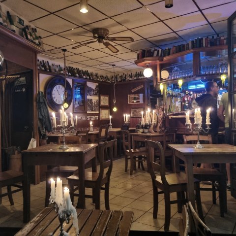 Gemütlich Speisen in der Heimbacher Stube, © Hartmut Assmann Gemütlich Speisen in der Heimbacher Stube, © Hartmut Assmann