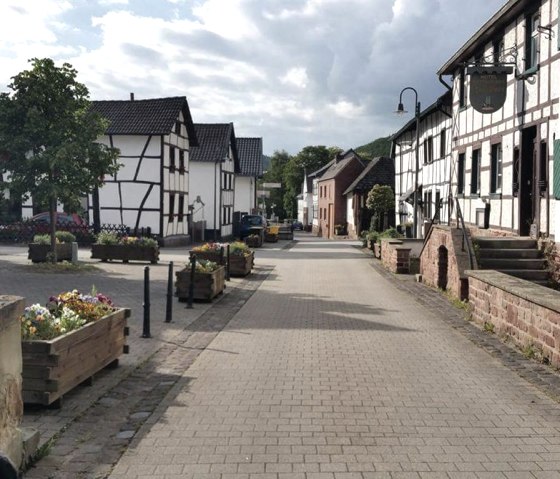 Im Ortskern von Abenden Im Ortskern von Abenden