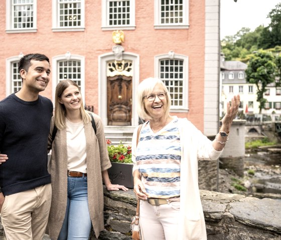 Stadtf&uuml;hrung in Monschau, &copy; Eifel Tourismus GmbH, Dominik Ketz