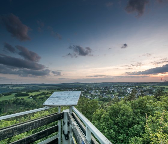 Avondsfeer op de kasteelheuvel, © Andy Holz