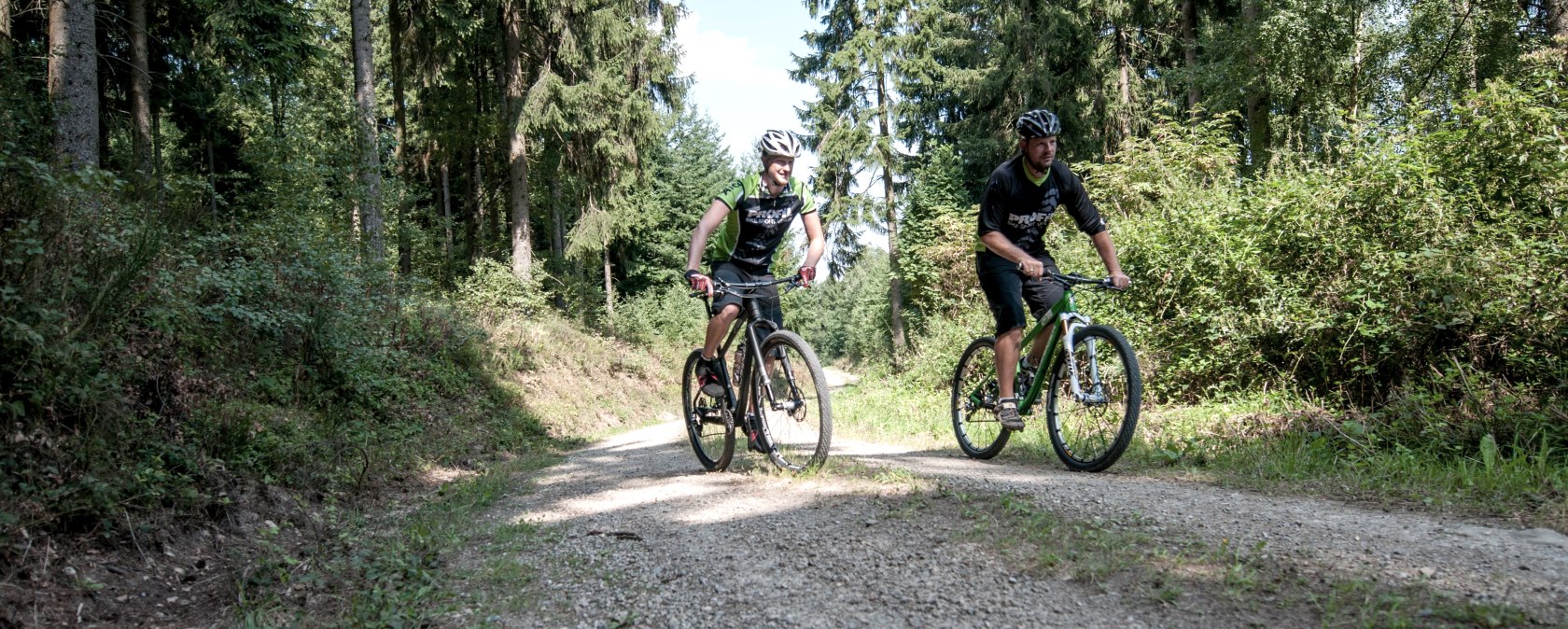 Mountainbike Fahrer, &copy; Kreis D&uuml;ren - Freifahrt Eifel