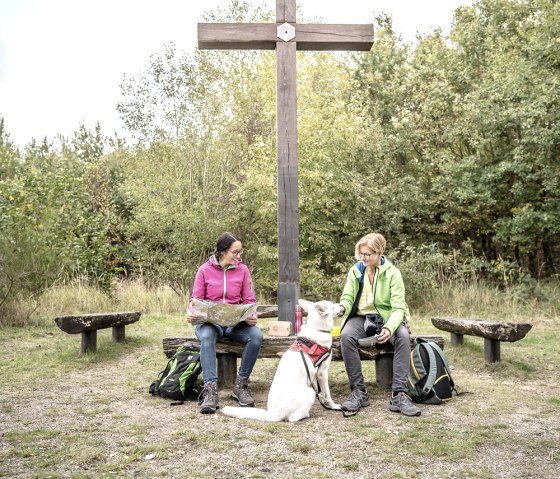 Gipfelkreuz auf der Sophienh&ouml;he, &copy; Dennis Stratmann | Kreis D&uuml;ren