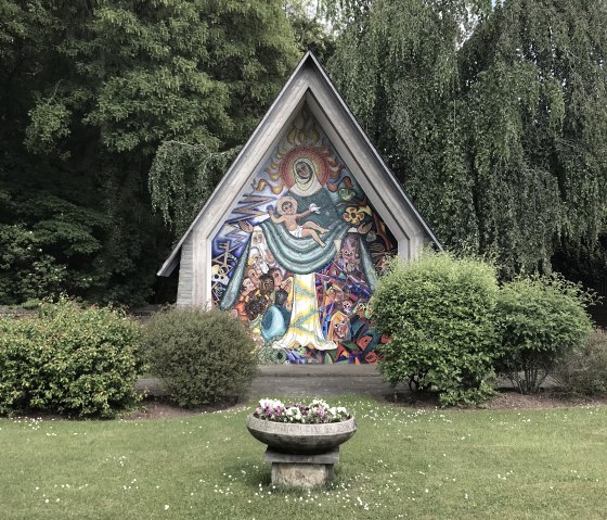 Protective mantle Madonna at Meroderplatz, &copy; B&uuml;rgerverein Vlatten