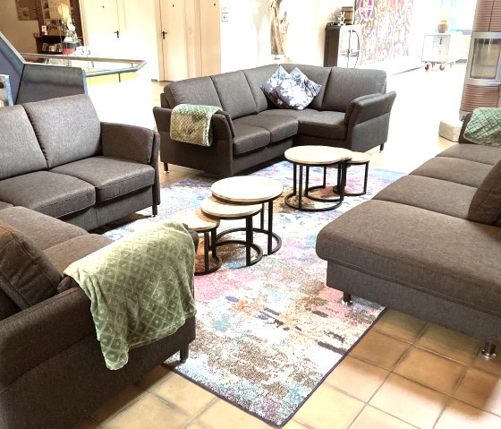 Wohnzimmer f&uuml;r gem&uuml;tliche Abende | Wildnishaus, &copy; Wildnishaus