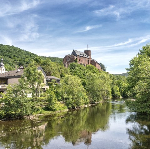 heimbach-burg-hengebach-c-rureifel-tourism-ev-karl-georg-mueller
