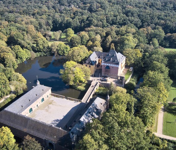 Schloss Burgau Gesamtansich, &copy; VOTH 3D-Touren