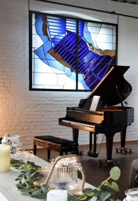 Piano im Deutschen Glasmalerei-Museum