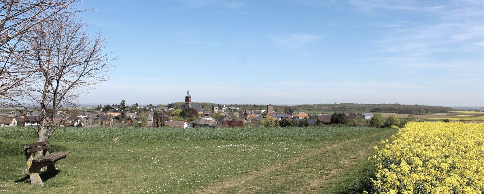 Bördeblick mit Blick ins Dorf Wollersheim, © Rureifel-Tourismus e.V.