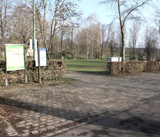 Wanderparkplatz Sportplatz Steckenborn, &copy; Rursee-Touristik GmbH