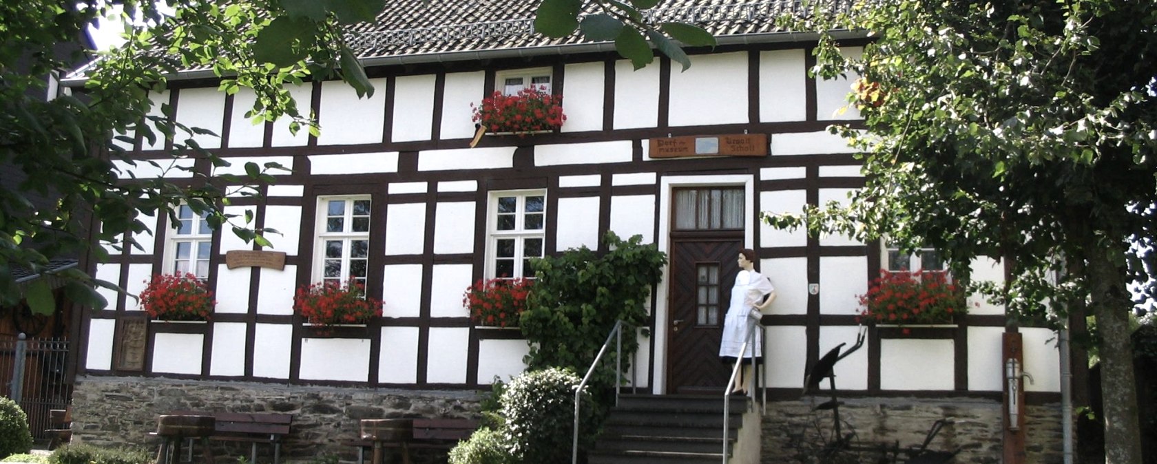 Die "Uraalt Scholl" von au&szlig;en, &copy; Heimatverein M&uuml;tzenicht