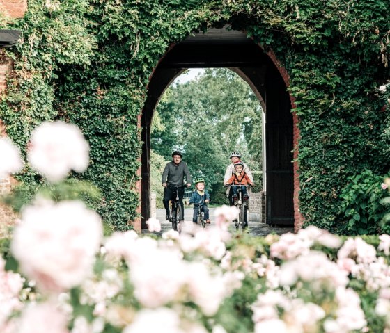 Burg Heimerzheim, &copy; St&auml;dteRegion Aachen