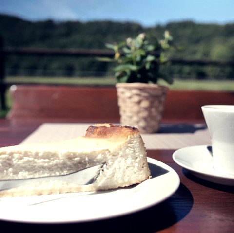 Café & Kuchen auf Gut Kellerbend, © Gut Kallerbend