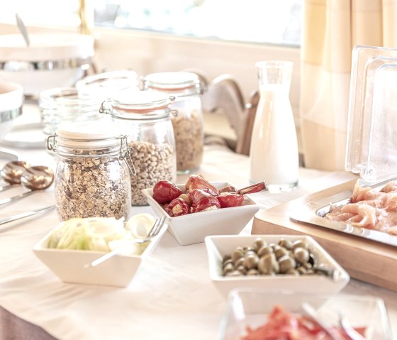 sch&ouml;n angerichtetes Buffet, &copy; Caf&eacute; Flink