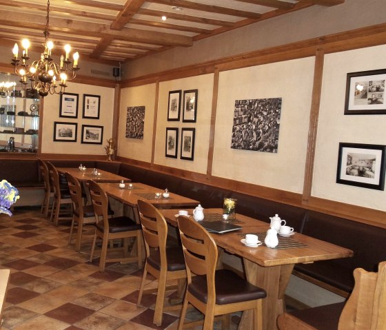 Im Restaurant, &copy; Hotel & Restaurant Alt Montjoie