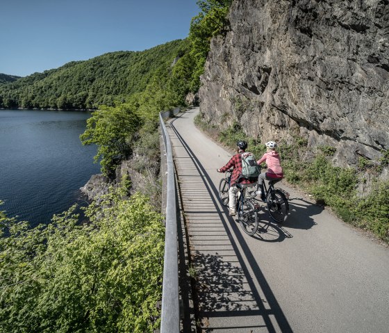 Entlang des Rursees in Woffelsbach, &copy; gr&uuml;nmetropole - Dennis Stratmann