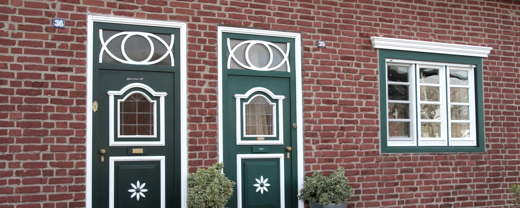 Gr&uuml;ng&uuml;rtel Haust&uuml;ren, &copy; Win.dn GmbH