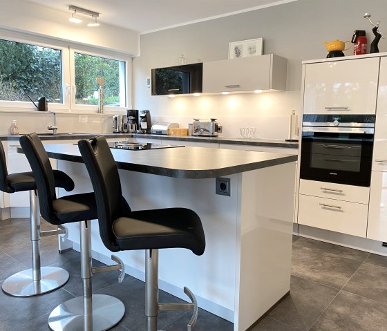 K&uuml;che mit Essbereich, &copy; Ferienwohnung Waldblick Zweifall