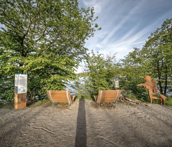 Lieu de repos et de d&eacute;couverte sur la piste cyclable RurUfer au bord du lac de la Roer, &copy; Dennis Stratmann | Gr&uuml;nmetropole e.V.