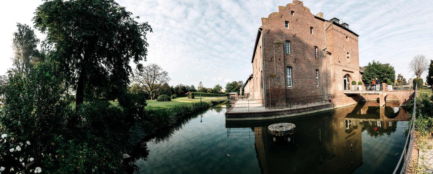 Burg Obbendorf im indeland, &copy; www.die-wasserburgenroute.de, Paul Meixner
