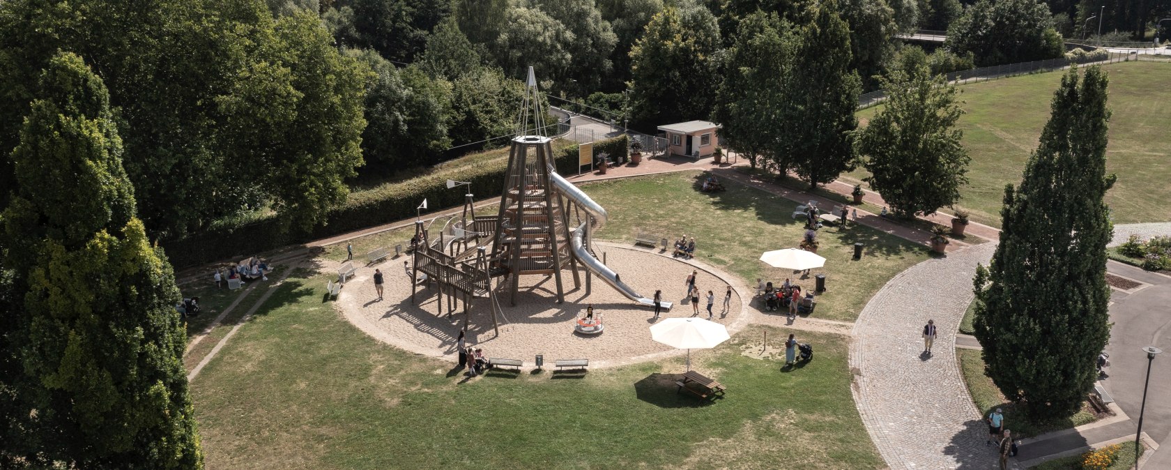 Spielplatz im Br&uuml;ckenkopf-Park, &copy; Tobias Vollmer | Eifel Tourismus GmbH