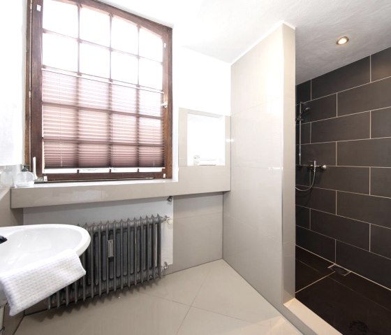 Badezimmer, &copy; Monschauer Apartments - Elbershof