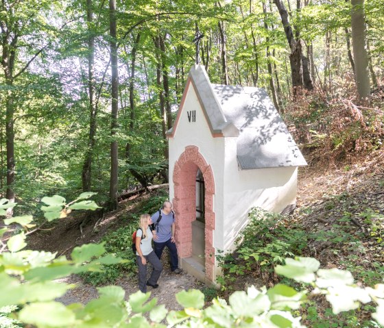 Station auf dem Kreuzweg zur Abtei Mariawald, &copy; Eifel Tourismus GmbH, A. R&ouml;ser