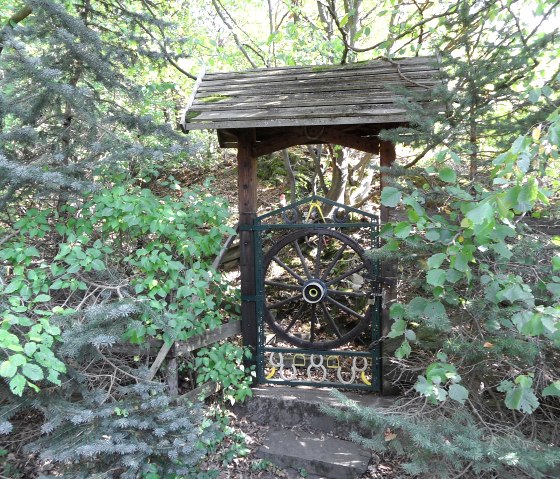 Au bord du chemin, © Der-eifelyeti.de