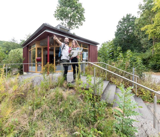 Aufbruch nach der Beratung im Infopunkt, &copy; Eifel Tourismus GmbH, AR-shapefruitAG