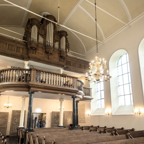 Finkenbergkirche innen, &copy; Fotos: Dominik Ketz / Stolberg-Touristik