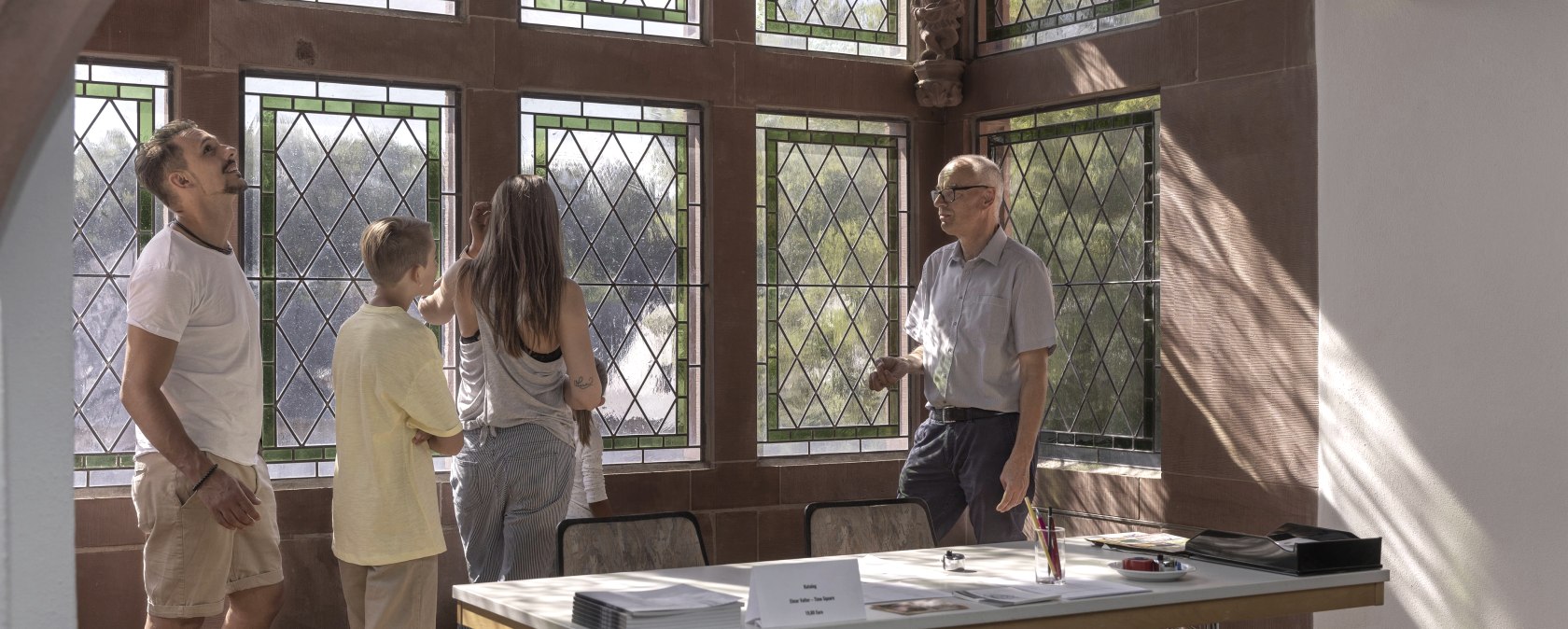 Schloss Burgau F&uuml;hrung, &copy; Eifel Tourismus GmbH, Tobias Vollmer